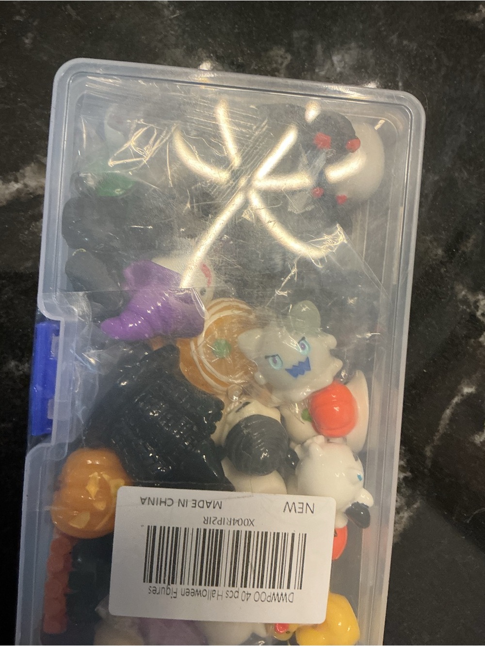 40 mini Halloween figures 40 mini nwt